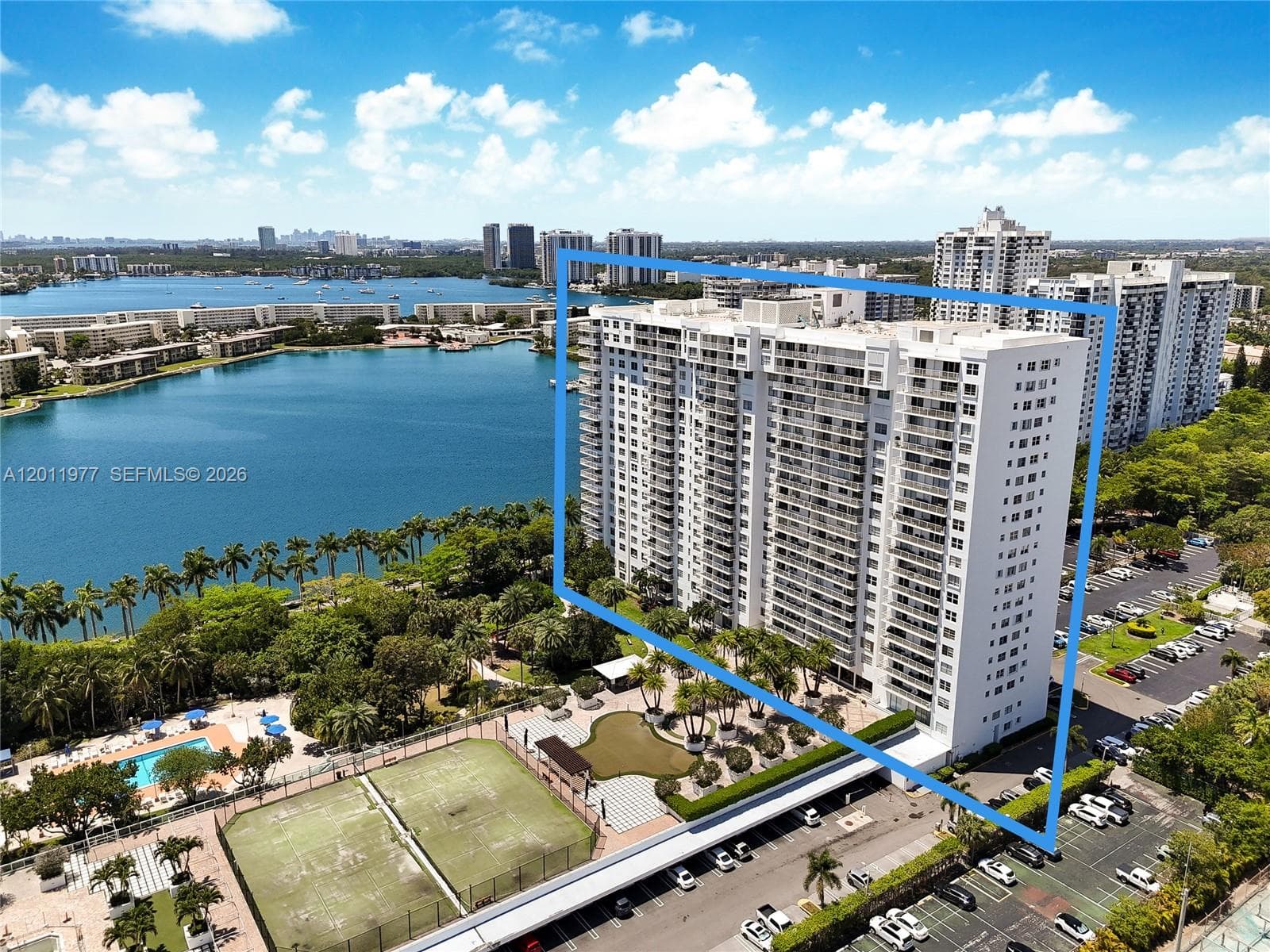 2801 NE 183rd St # 912W, Aventura FL 33160