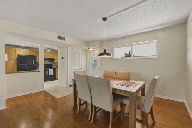 9720 S Hollybrook Lake Drive # 205, Pembroke Pines FL 33025 - Pembroke Pines, FL - Photo 7