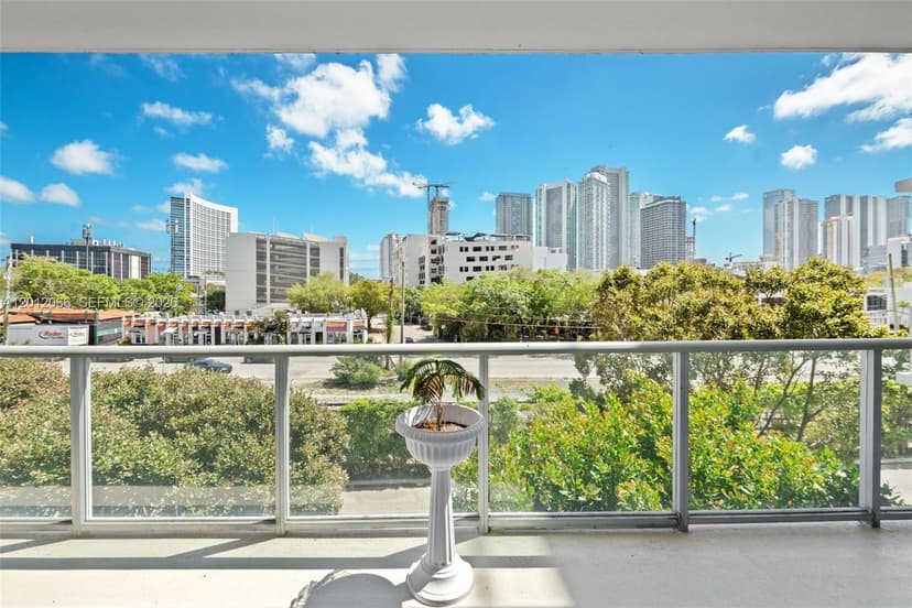 3470 E Coast Ave # H0302, Miami FL 33137