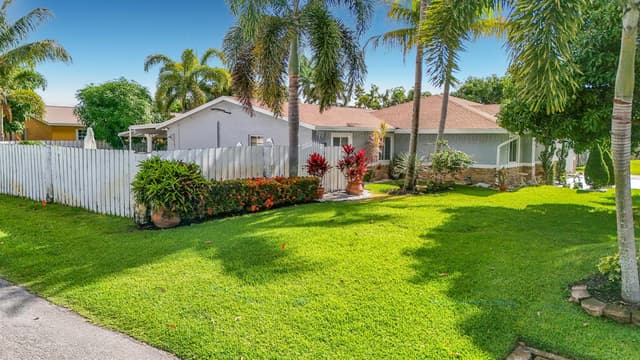 3119 Indian Trail, Lake Worth FL 33462 - Lake Worth, FL - Photo 4