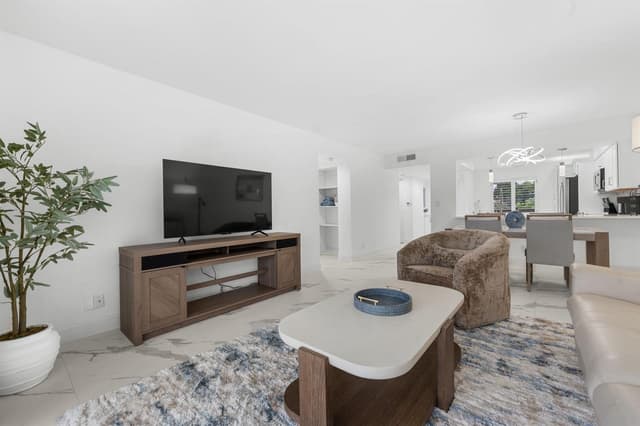 6936 Huntington Lane # 302, Delray Beach FL 33446 - Delray Beach, FL - Photo 7