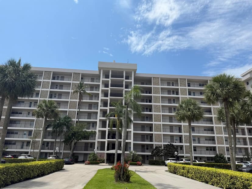 3150 N Palm Aire Drive # 804, Pompano Beach FL 33069