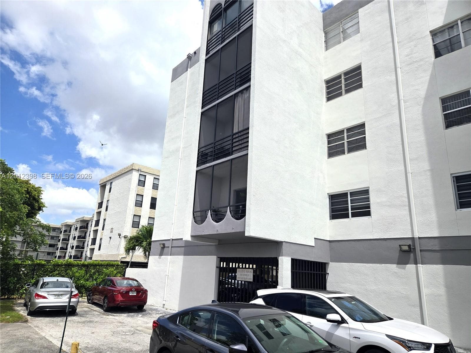 4670 W 13th Ln # 507, Hialeah FL 33012 - Hialeah, FL - Photo 1