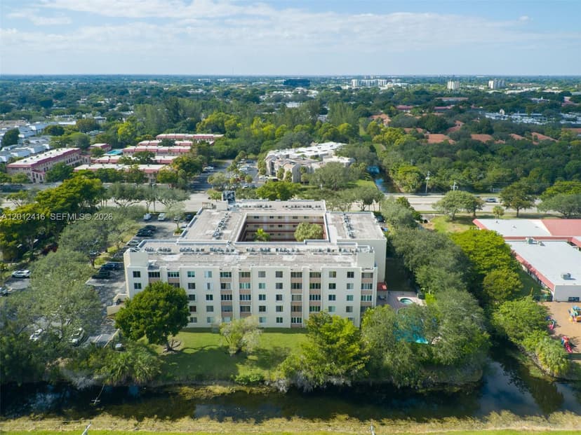 3149 Riverside Dr # 202, Coral Springs FL 33065