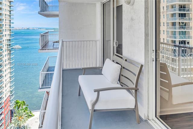 1200 Brickell Bay Dr # 2304, Miami FL 33131 - Miami, FL - Photo 5