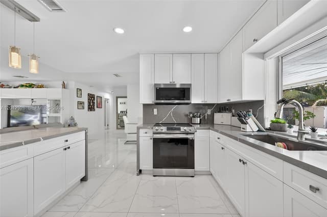 14234 SW 75th Ter, Miami FL 33183 - Miami, FL - Photo 5