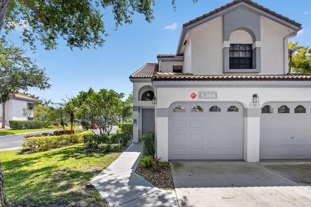5366 Venetia Court, Boynton Beach FL 33437 - Boynton Beach, FL - Photo 2