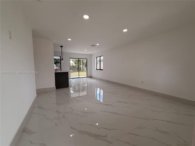 7600 Venetian St, Miramar FL 33023 - Miramar, FL - Photo 6