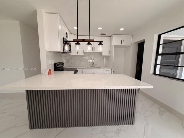 7600 Venetian St, Miramar FL 33023 - Miramar, FL - Photo 4