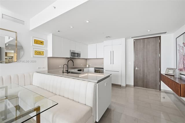 68 SE 6th St # 1904, Miami FL 33131 - Miami, FL - Photo 4