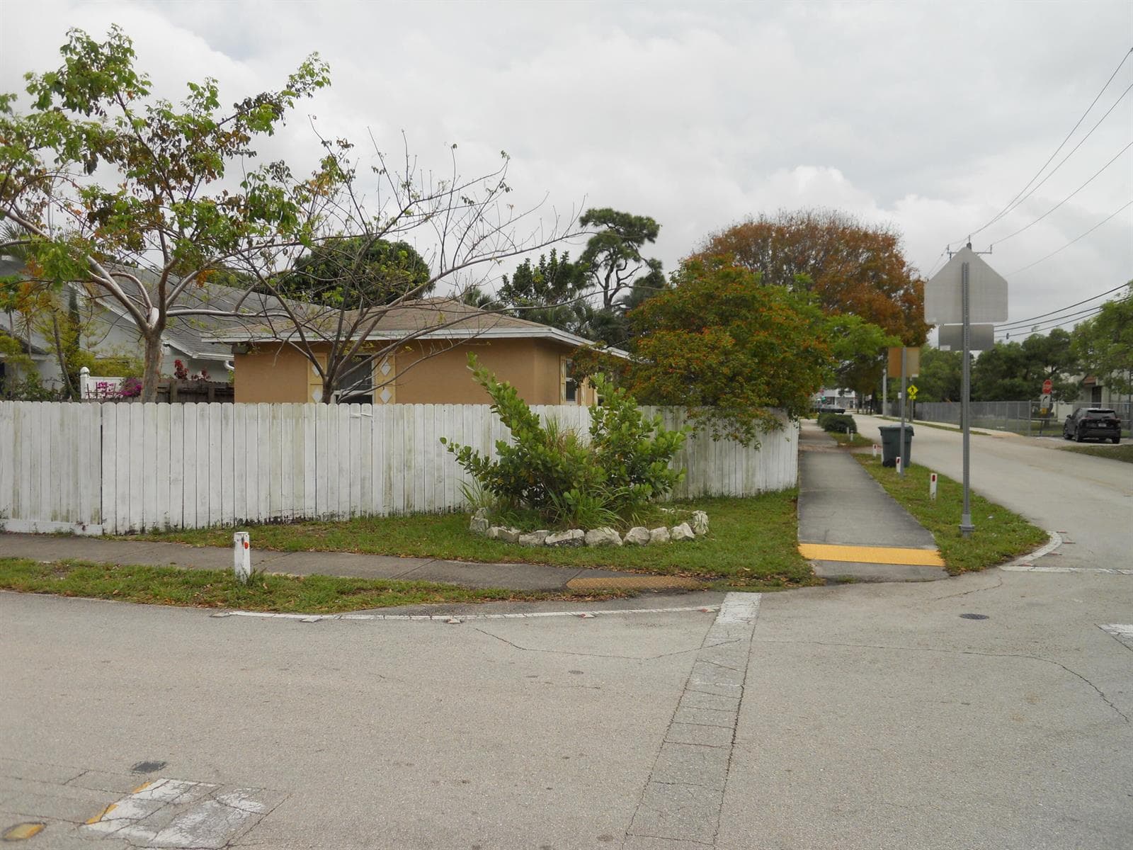3290 NE 10th Avenue, Oakland Park FL 33334 - Oakland Park, FL - Photo 1