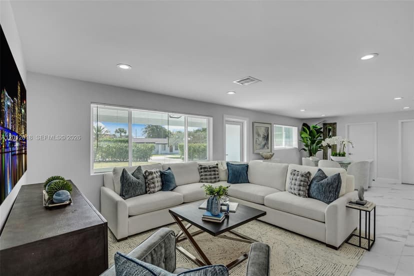 465 NW 11th St, Boca Raton FL 33432