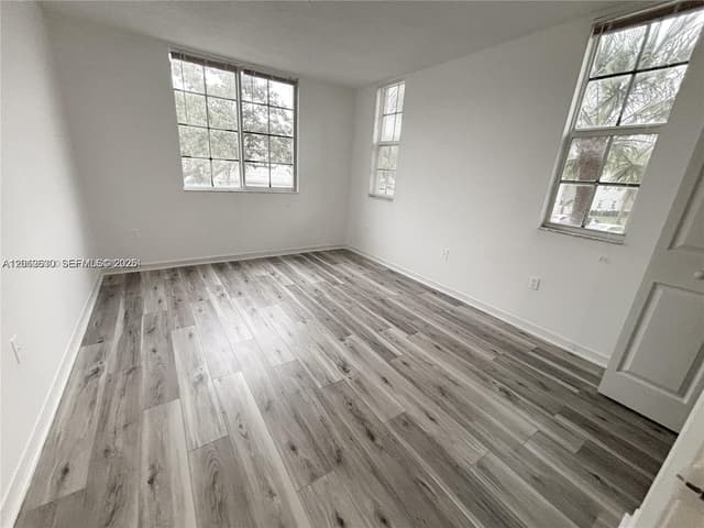 655 SW 111th Way # 201, Pembroke Pines FL 33025 - Pembroke Pines, FL - Photo 3
