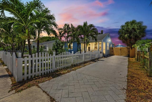 915 N K Street, FL 33460 - Photo 2