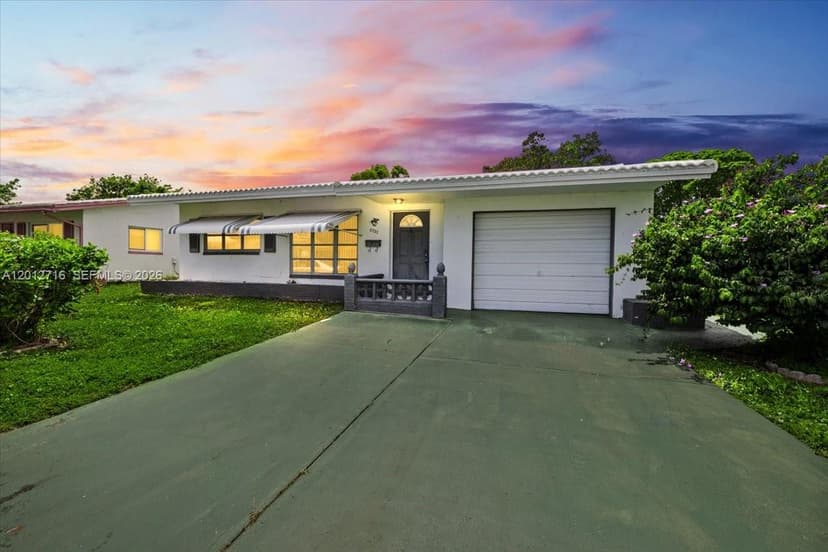 5721 NW 87th Ave, Tamarac FL 33321