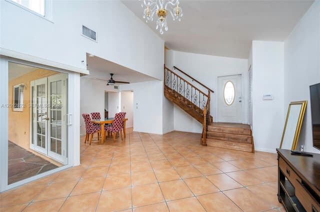 1007 NW 106th Ave Cir, Miami FL 33172 - Miami, FL - Photo 7