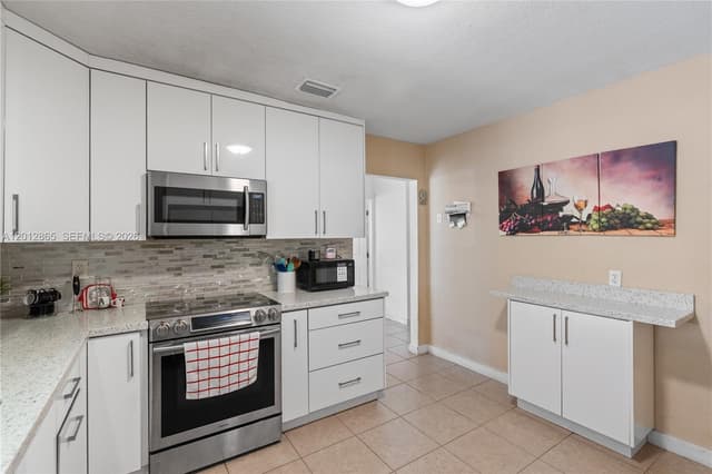 5300 NW 30th Pl, Miami FL 33142 - Miami, FL - Photo 2