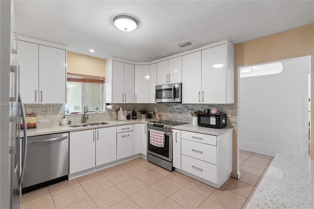 5300 NW 30th Pl, Miami FL 33142 - Miami, FL - Photo 3