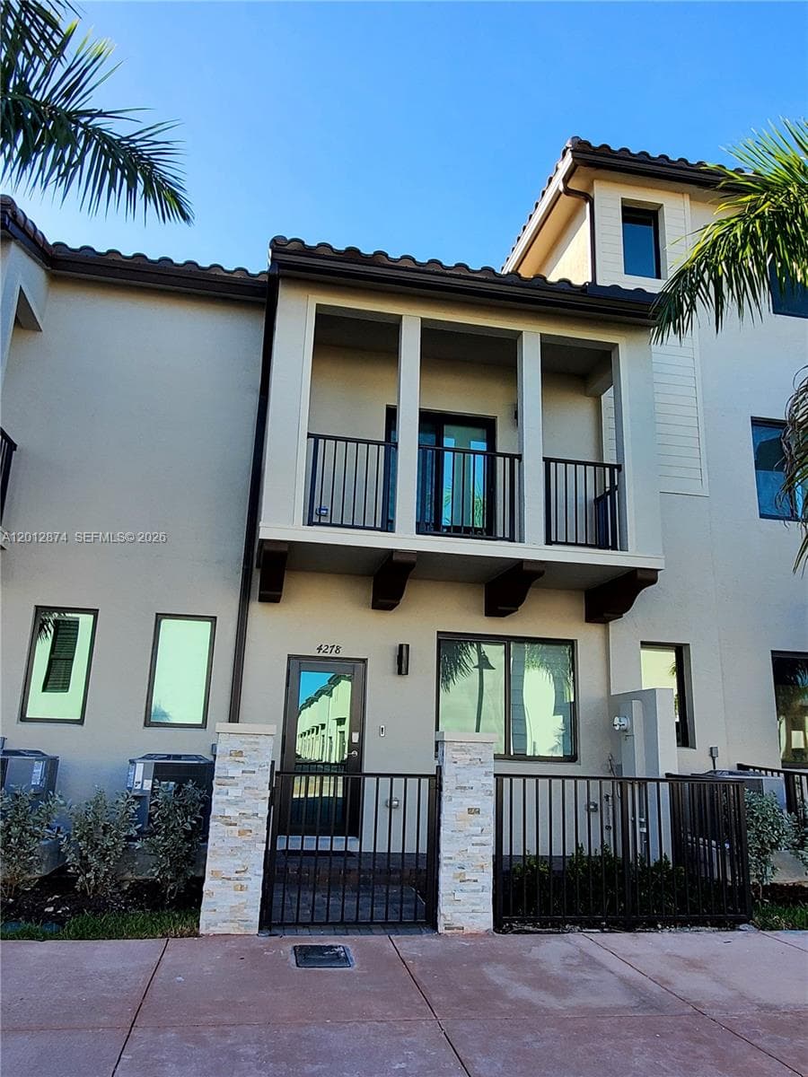 4278 NW 82nd Ave # 4278, Doral FL 33166