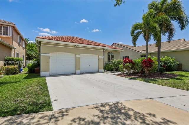 1290 Camellia Ln, Weston FL 33326 - Weston, FL - Photo 4