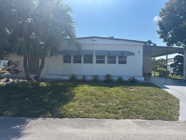 6445 Cypress Lane, Atlantis FL 33462 - Atlantis, FL - Photo 3