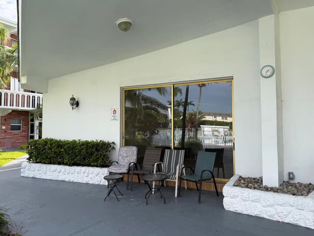 161 NE 10th Avenue # 12b, Hallandale Beach FL 33009 - Hallandale Beach, FL - Photo 4