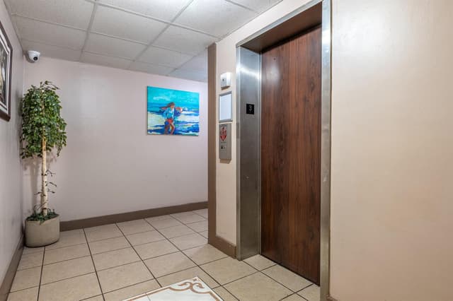 3660 Inverrary Drive # 3q, Lauderhill FL 33319 - Lauderhill, FL - Photo 6