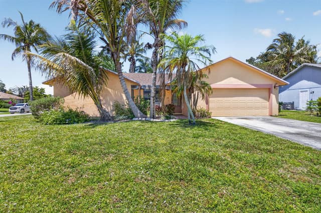 9389 Longmeadow Circle, Boynton Beach FL 33436 - Boynton Beach, FL - Photo 2