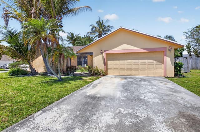 9389 Longmeadow Circle, Boynton Beach FL 33436 - Boynton Beach, FL - Photo 4