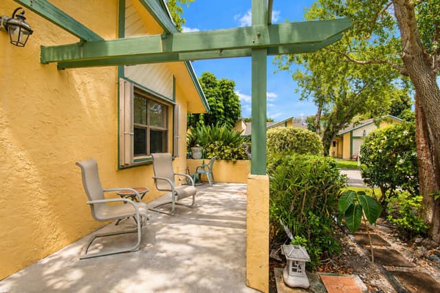 7951 Little Lane, Boca Raton FL 33433 - Boca Raton, FL - Photo 4