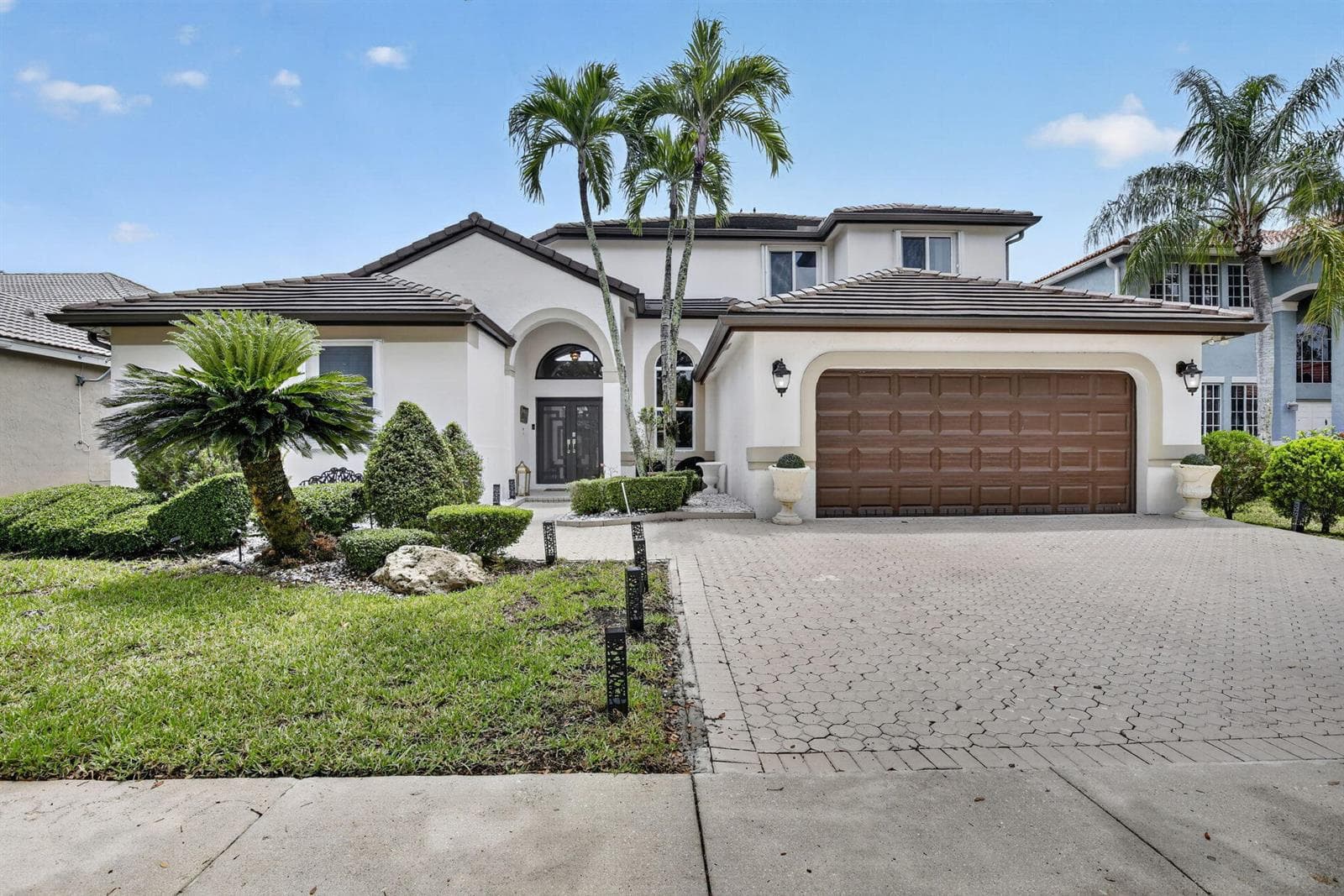 711 Heritage Way, Weston FL 33326 - Weston, FL - Photo 1