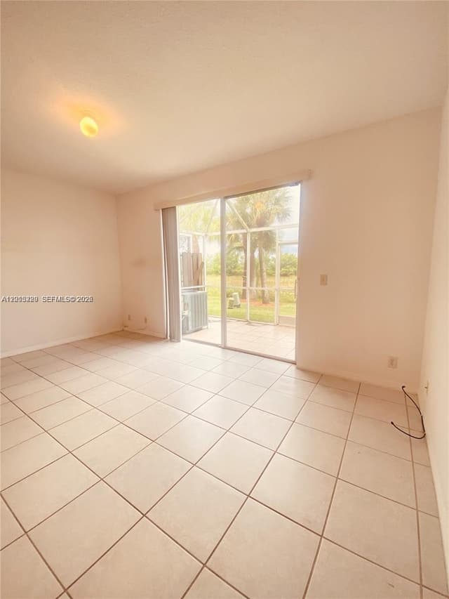 2567 Cordoba Bnd, Weston FL 33327 - Weston, FL - Photo 6