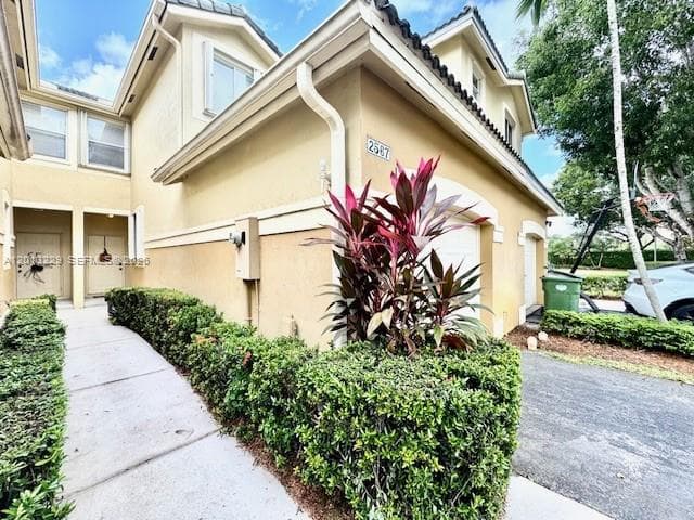 2567 Cordoba Bnd, Weston FL 33327 - Weston, FL - Photo 3