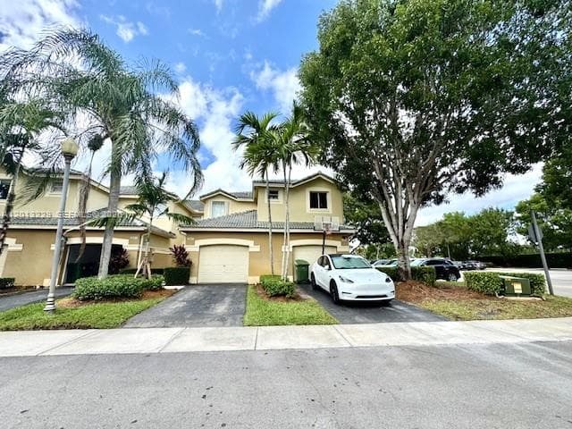 2567 Cordoba Bnd, Weston FL 33327 - Weston, FL - Photo 1