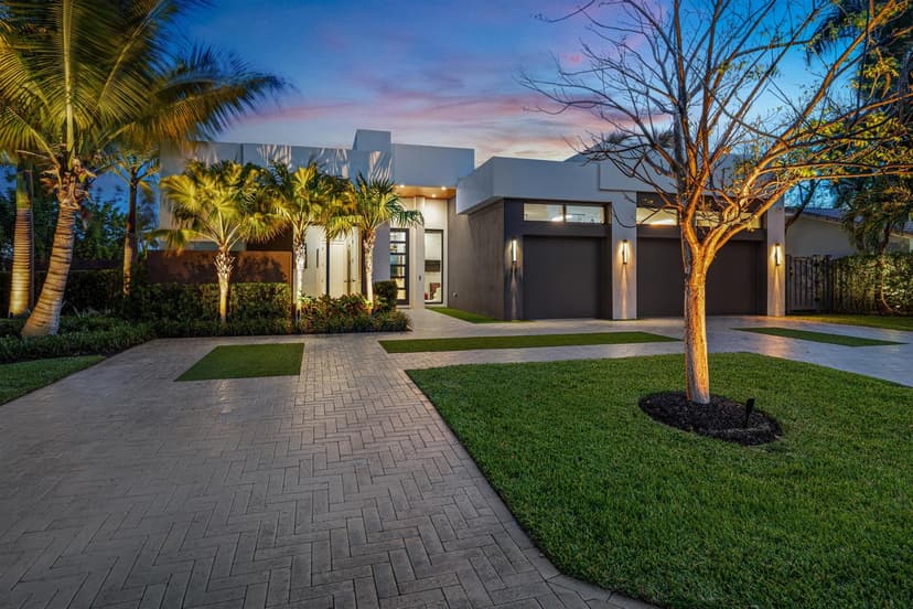 2880 NE 35th Street, Lighthouse Point FL 33064