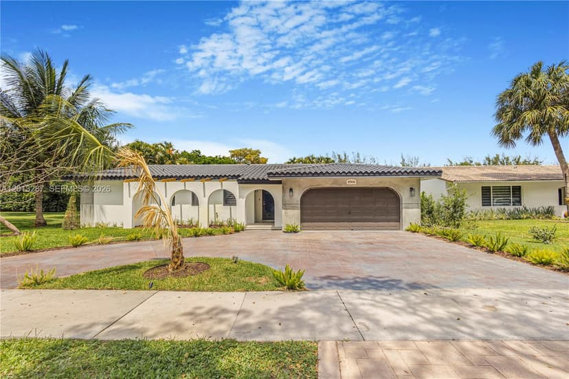 15331 Turnbull Dr, Miami Lakes FL 33014