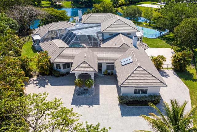4010 NW 100th Avenue, Coral Springs FL 33065 - Coral Springs, FL - Photo 2
