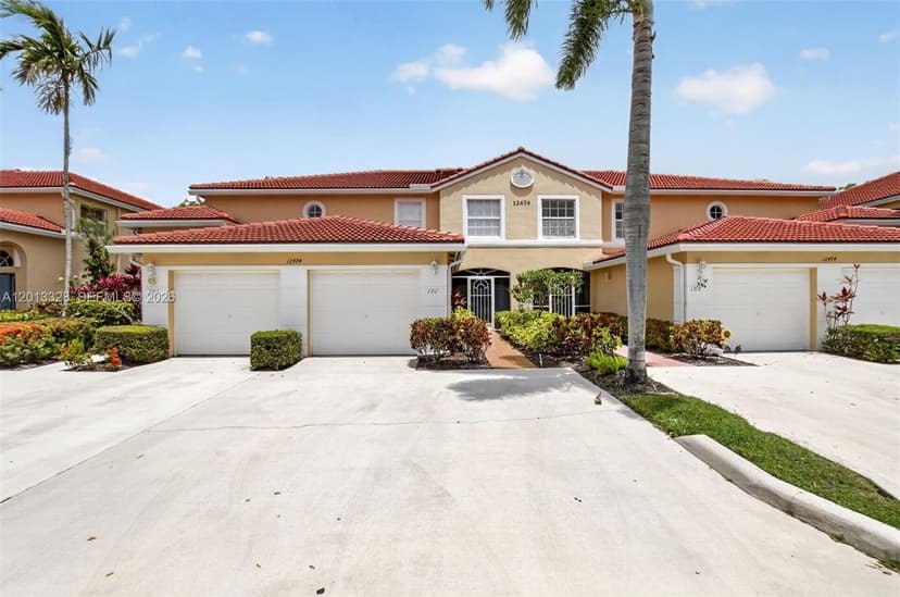 12474 Crystal Pointe Dr # 101, Boynton Beach FL 33437