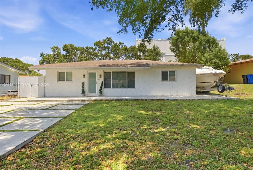 1823 SW 29th St, Fort Lauderdale FL 33315