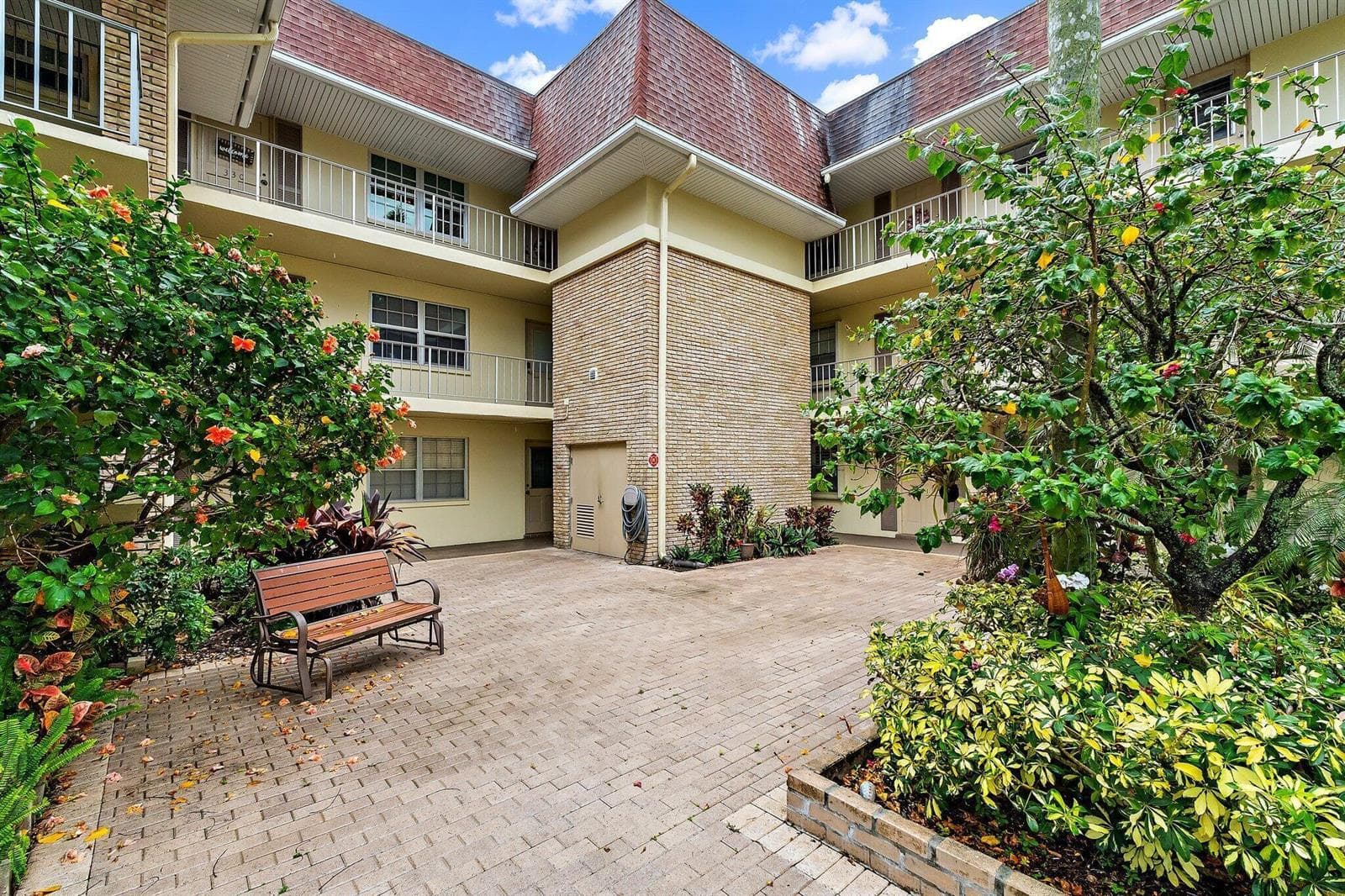 5570 Tamberlane Circle # 131, Palm Beach Gardens FL 33418 - Palm Beach Gardens, FL - Photo 1