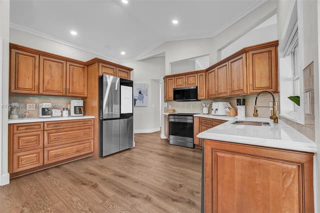 4133 NW 81st Ter, Coral Springs FL 33065 - Coral Springs, FL - Photo 3