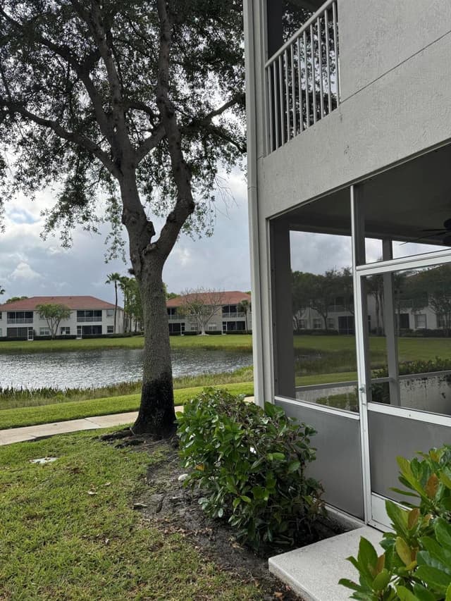 2140 Wingate Bend, Wellington FL 33414 - Wellington, FL - Photo 2