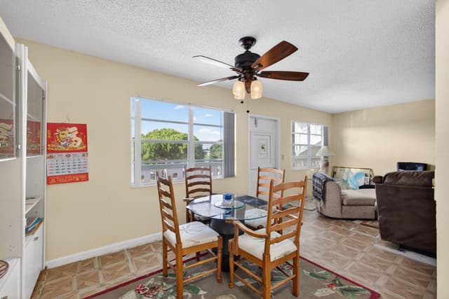 348 Wellington H, West Palm Beach FL 33417 - West Palm Beach, FL - Photo 6