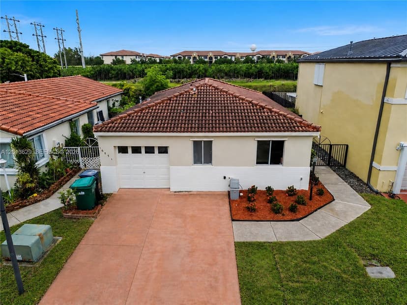 16831 SW 139th Pl, Miami FL 33177