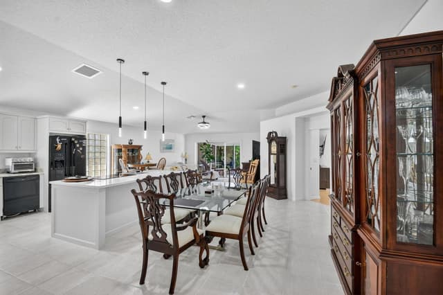 1084 Aspri Way, Riviera Beach FL 33418 - Riviera Beach, FL - Photo 6