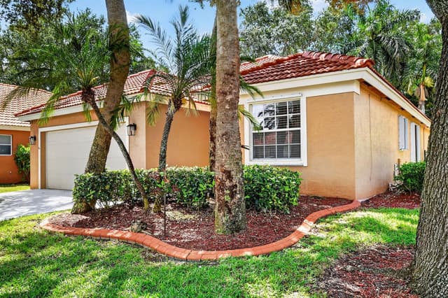 1084 Aspri Way, Riviera Beach FL 33418 - Riviera Beach, FL - Photo 3