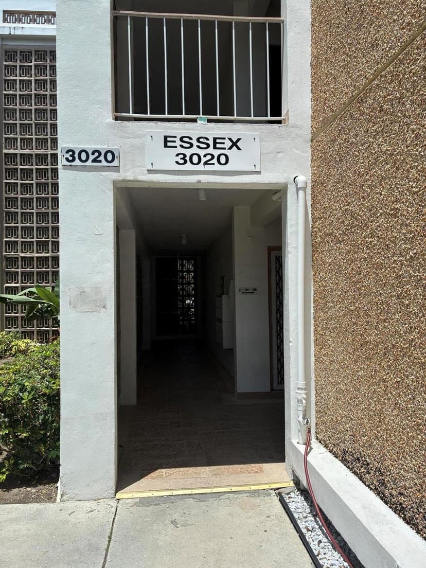 3020 NE 16th Avenue # 102, Oakland Park FL 33334