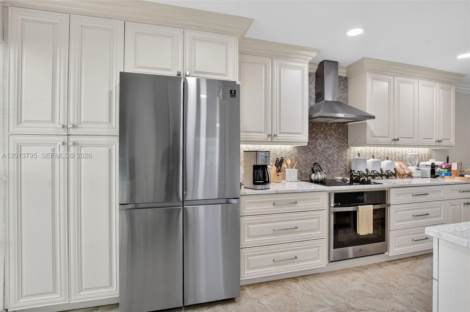 8749 Belle Aire Dr, Boca Raton FL 33433