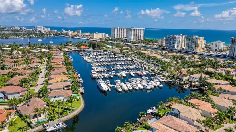 1455 Breakwater Ter, Hollywood FL 33019