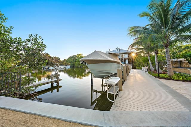 942 Pompano Drive, Jupiter FL 33458 - Jupiter, FL - Photo 3